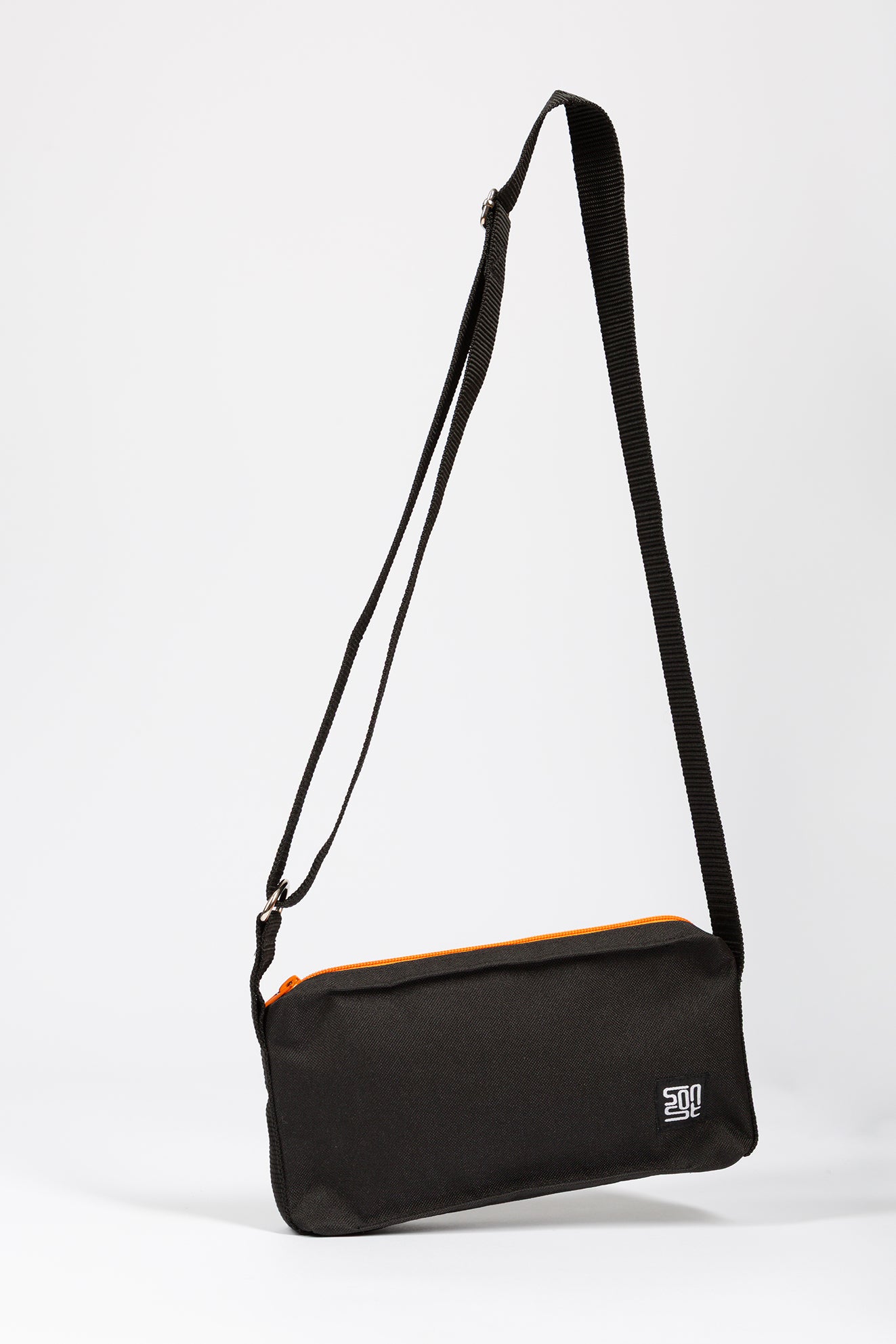 baggy black